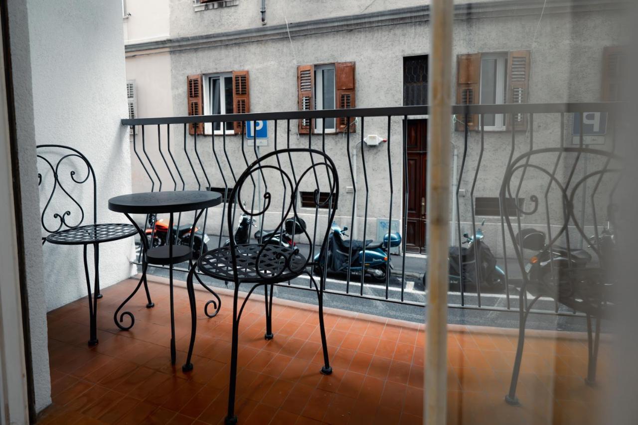 Centro Storico Moderno Trilocale Con Balcone Daire Trieste Dış mekan fotoğraf